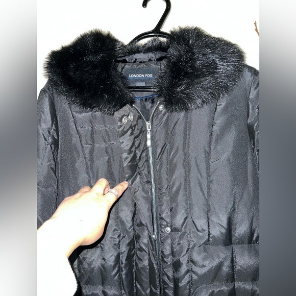 London Fog Large Jacket. - Picture 5 of 5